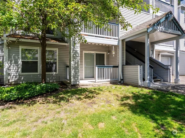 33020 10th Avenue SW #T101, Federal Way, WA 98023