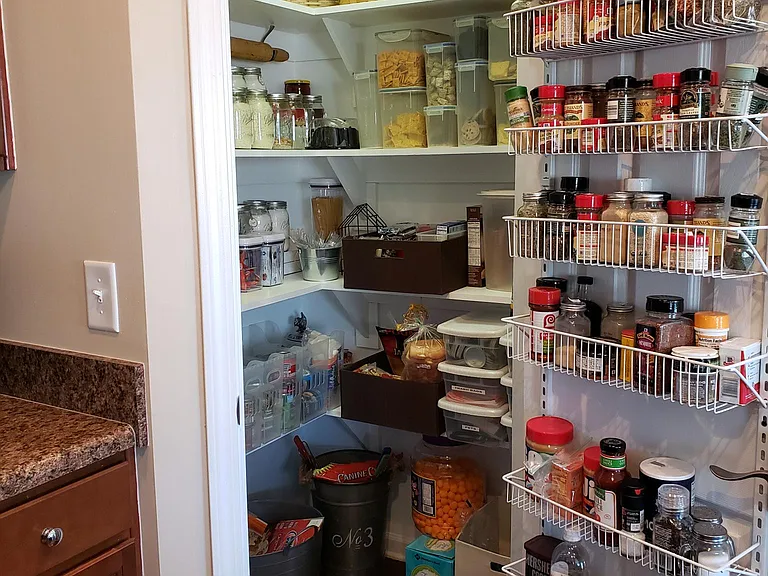 8030 McKee Dr — Photo 10