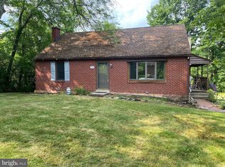 235 Hampshire Rd, Sinking Spring, PA 19608