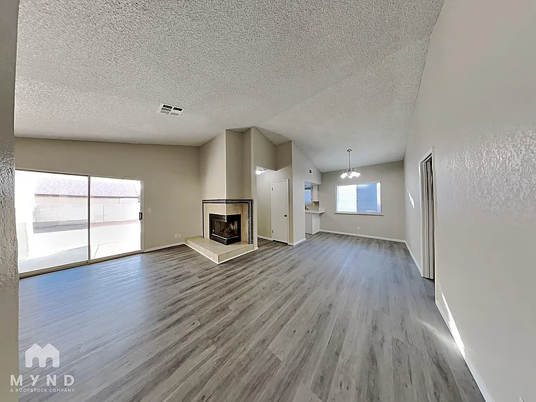 5825 Goodsprings Ct — Photo 2