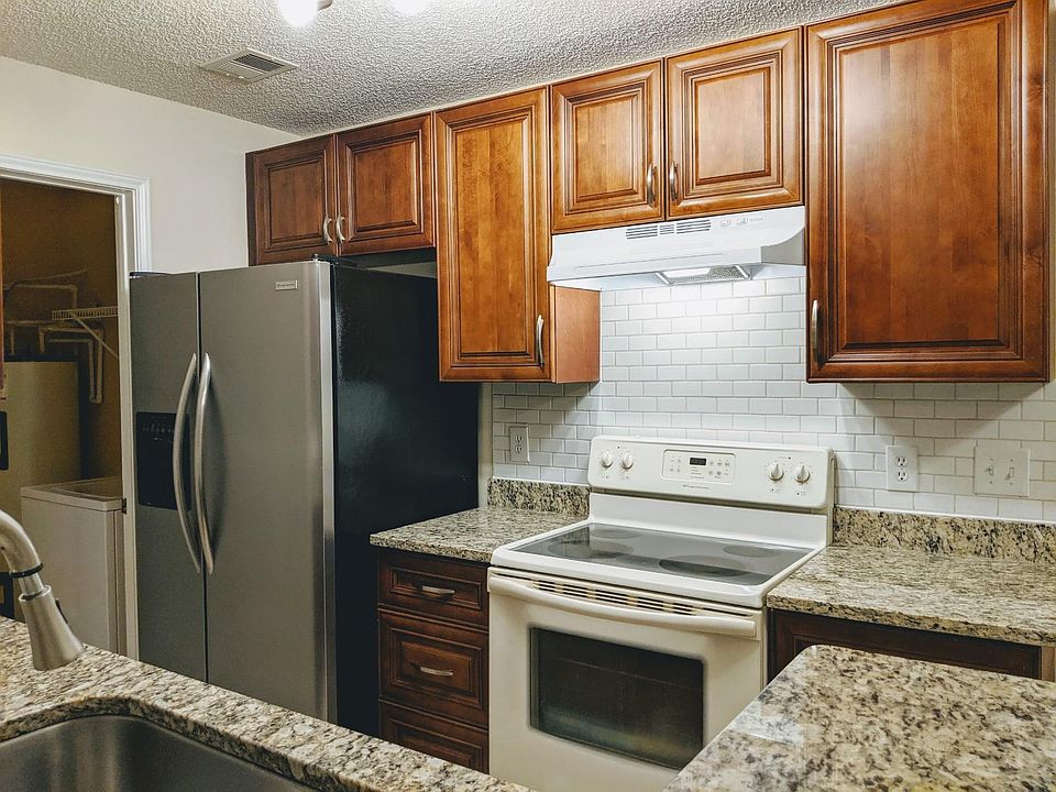 1st image of 2521 Grassy Point Dr