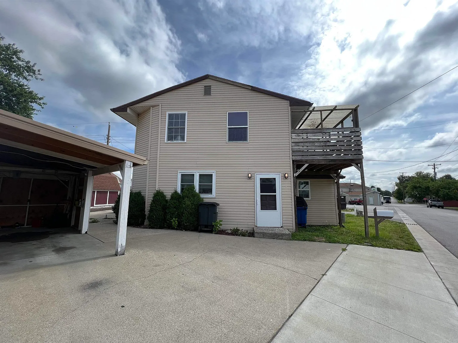 1701 4th St photo 1
