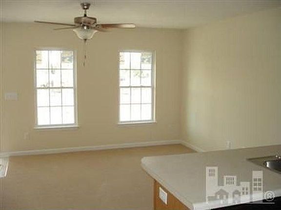 2nd image of 8505 Heirloom Dr NE
