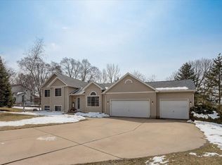 1100 Lee St, Lake Mills, WI 53551