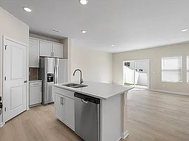 4th image of 988 Rolling Fields Dr #988