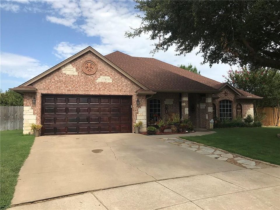 1st image of 528 Kempson Ct