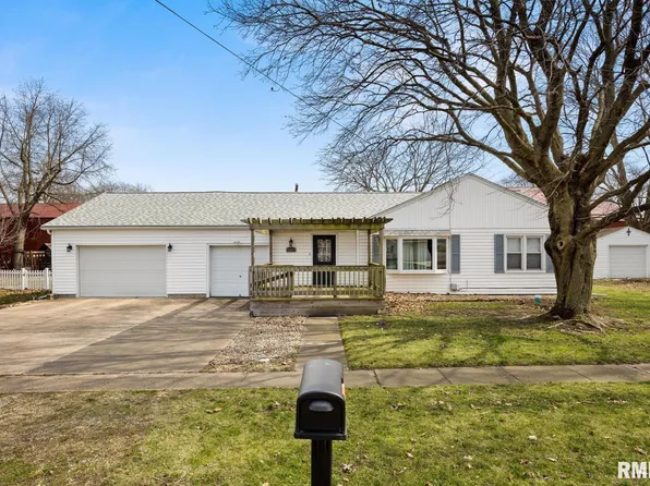 206 S East St, Tremont, IL 61568