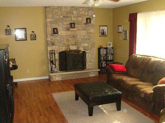 4th image of 5204 Terra Heights Dr