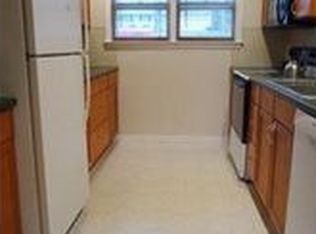 109 Rocky Hill Rd, Hadley, MA 01035