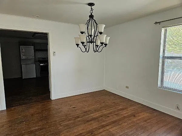 6 bed, 1.0 bath, 1455 sqft, $1,760 — Photo 4