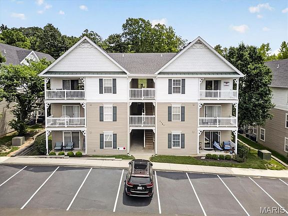 2nd image of 1141 Arbor Creek Dr APT 1D