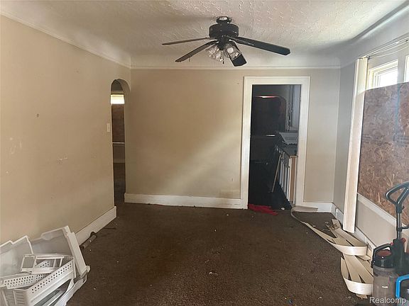 3rd image of 15390 Littlefield St