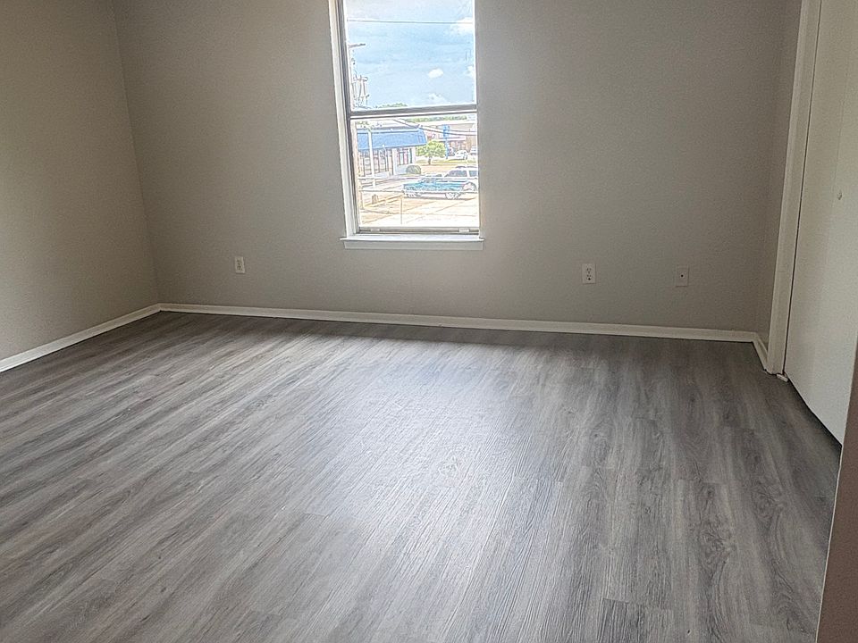 1st image of 1022 Bland Dr
