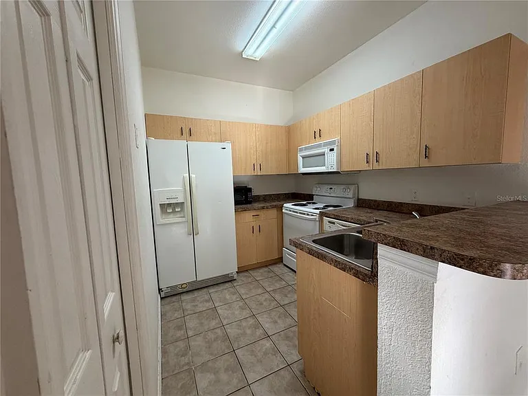 353 Port Pleasant Dr #353 — Photo 6