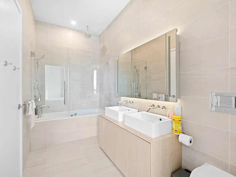 1568 Alberni St #Penthouse 3 — Photo 16