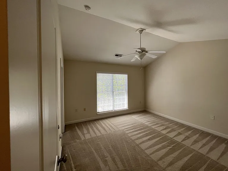 354 Summergate Dr — Photo 14