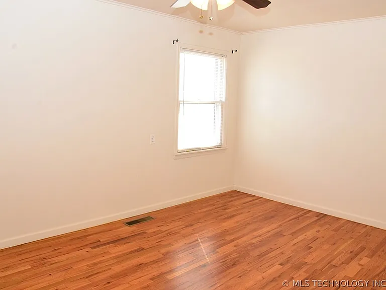 726 S Apple St — Photo 18