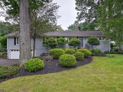24 Hamilton Dr East, North Caldwell, NJ, 07006
