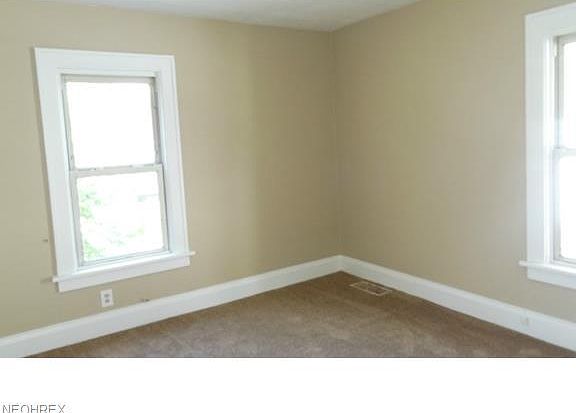 3rd image of 96 E Mapledale Ave