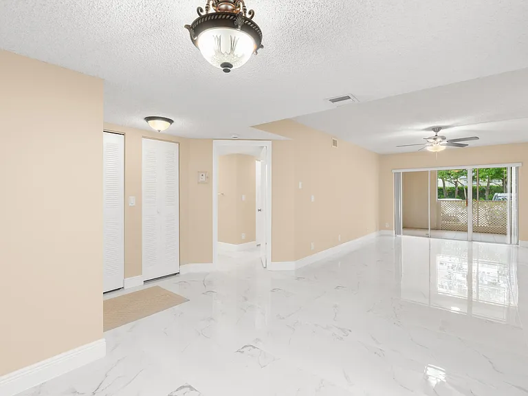 9855 Westview Dr #714 — Photo 15