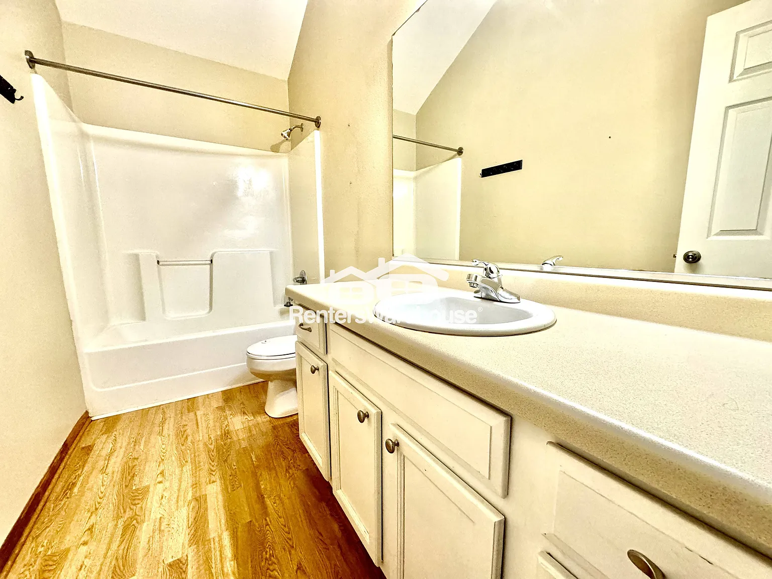 Two Bedroom Townhouse- Ankeny — Photo 2
