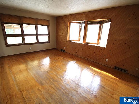 5th image of 1530 N 61st St