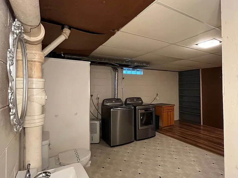 1200 N Linden St — Photo 17