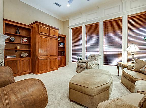 5th image of 8525 Brandonwood Dr