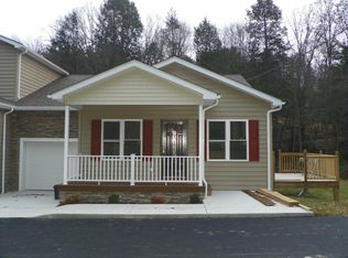 9-13 Glenview Rd, Crab Orchard, WV 25827