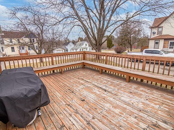 5th image of 449 Taylor STREET