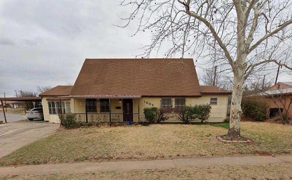 1st image of 1609 Parkdale Dr