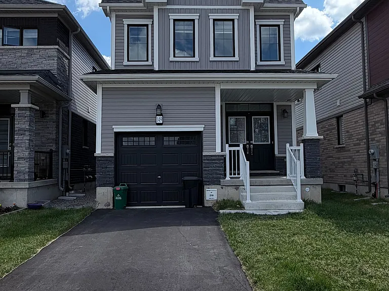 149 Wilmot Rd N — Photo 1