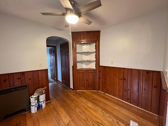 4th image of 2822 Victoria Ave Unit 3