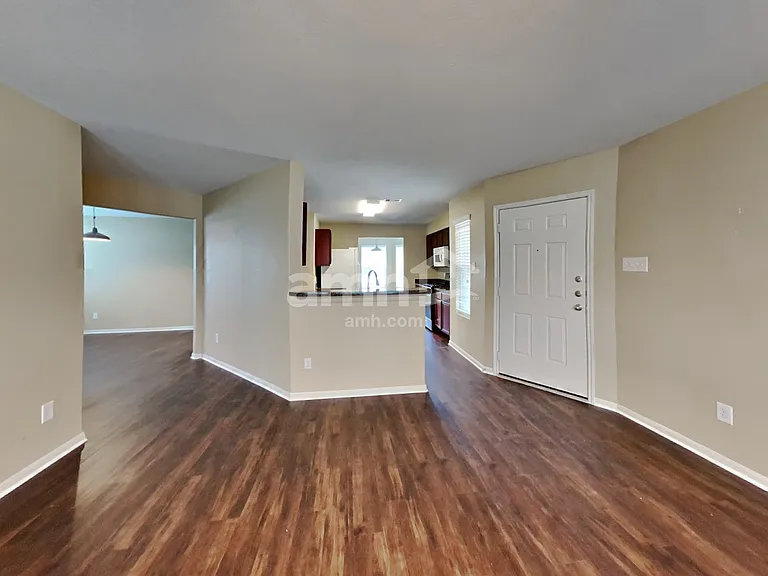 9928 Grebe Dr — Photo 7