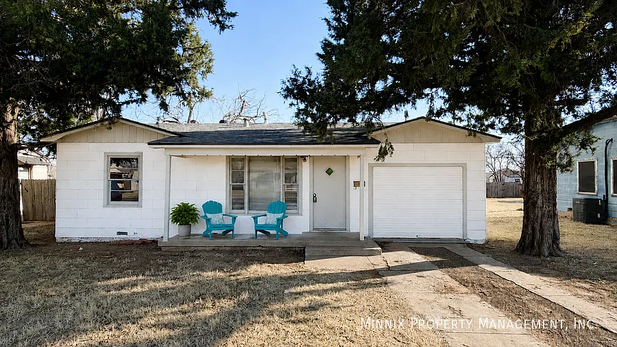 4 bedroom/2 bath | 2015 38th St Near Tech Terrace — Photo 3