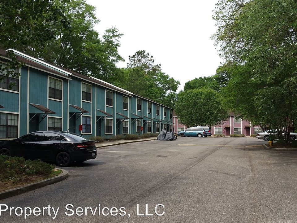2nd image of 132 Dixie Dr APT 5