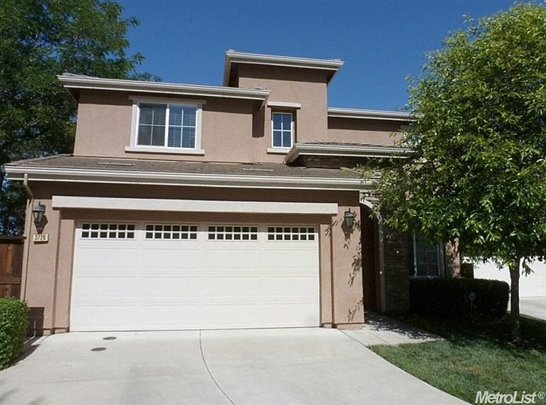 1st image of 3726 Abby Ct #15