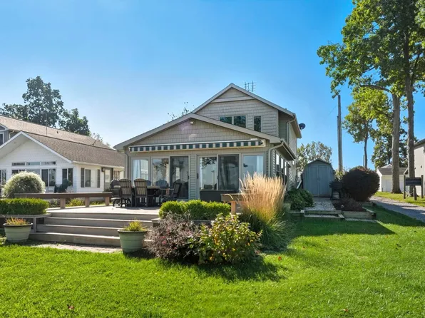 35 Lane 250e, Orland, IN 46776