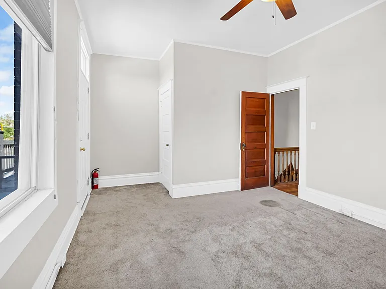 302 S Lincoln St — Photo 22