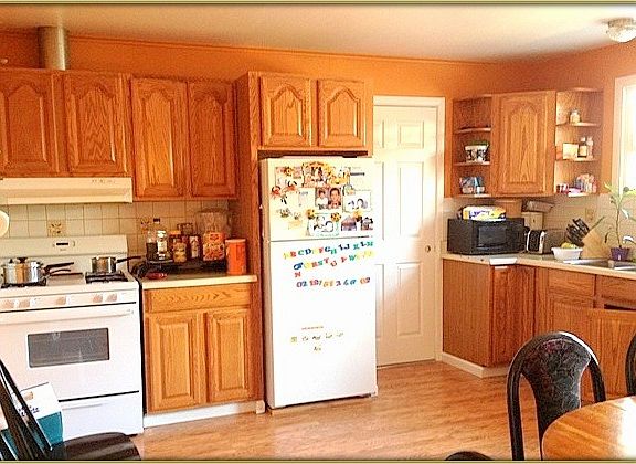 5th image of 819 Stambaugh St