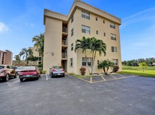 3241 Holiday Springs Blvd APT 303, Margate, FL 33063