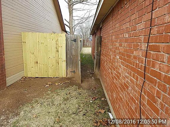 3rd image of 4013 SW Rolling Hills Dr
