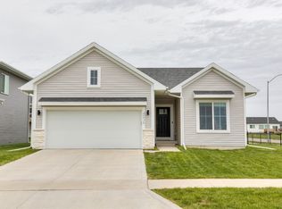 4036 NE 4th St, Ankeny, IA 50021