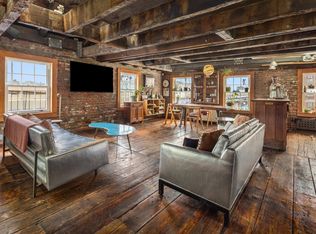 45 Peck Slip, New York, NY 10038