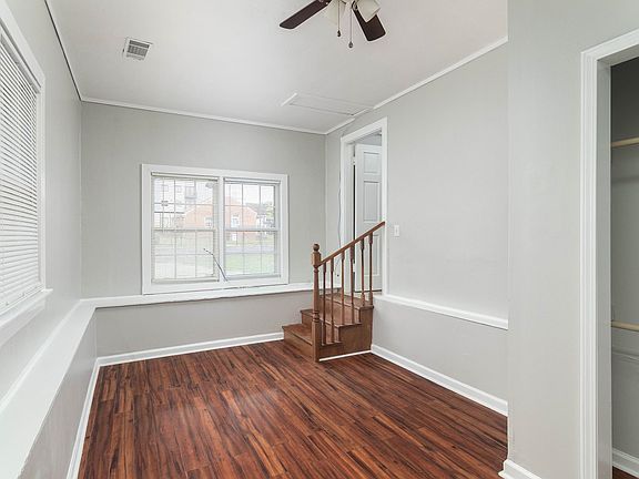 3rd image of 3663 Park Ave