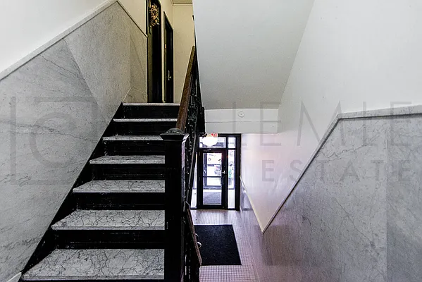 Rented by LC Lemle Real Estate Group | media 36