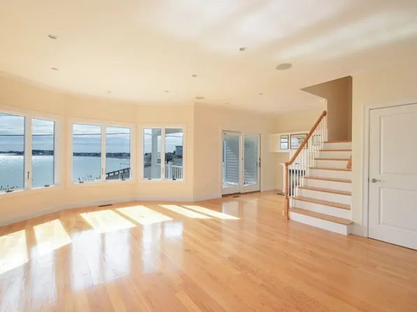 172 Cliff Ave, Winthrop, MA 02152