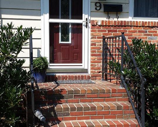 3rd image of 9 Howard Ave