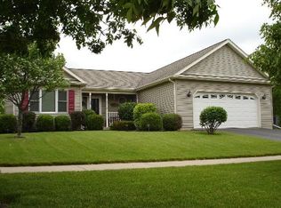 641 Highland Dr, Elburn, IL 60119