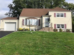 27 Montclair Rd, Yonkers, NY 10710